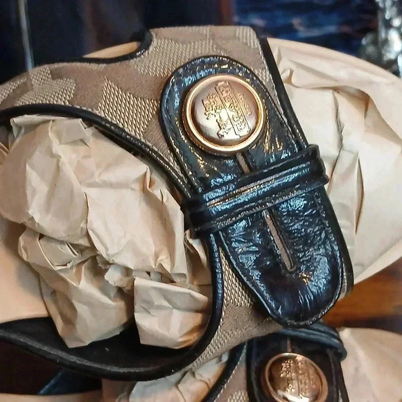 AUTHENTIC COACH LARGE C SIGNATURE BROWN/TAN KITTEN HEEL WOMEN'S 7.5 - Picture 2 of 12